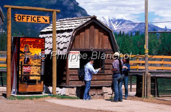 canada alberta 09.JPG - Centre équestreHorseback riding expeditionParc national des RocheusesBanffAlbertaCanada